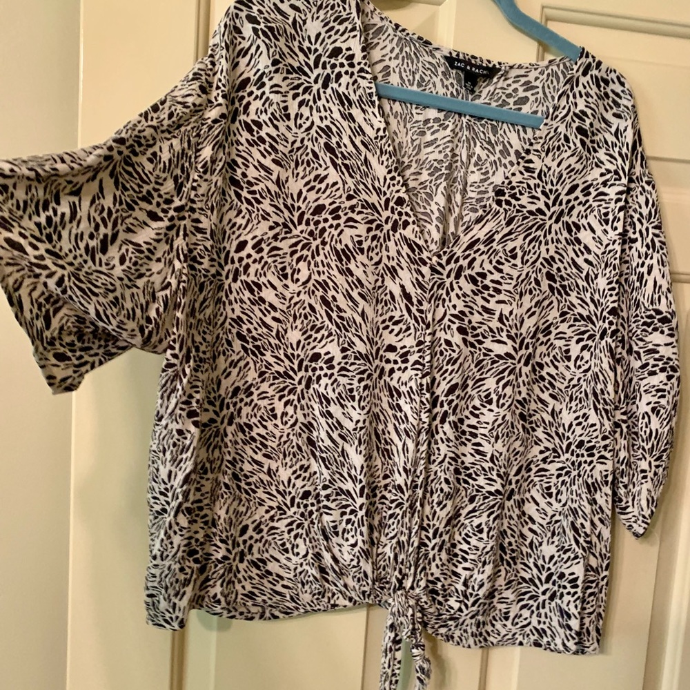 Zac & Rachel leopard print. Size XL